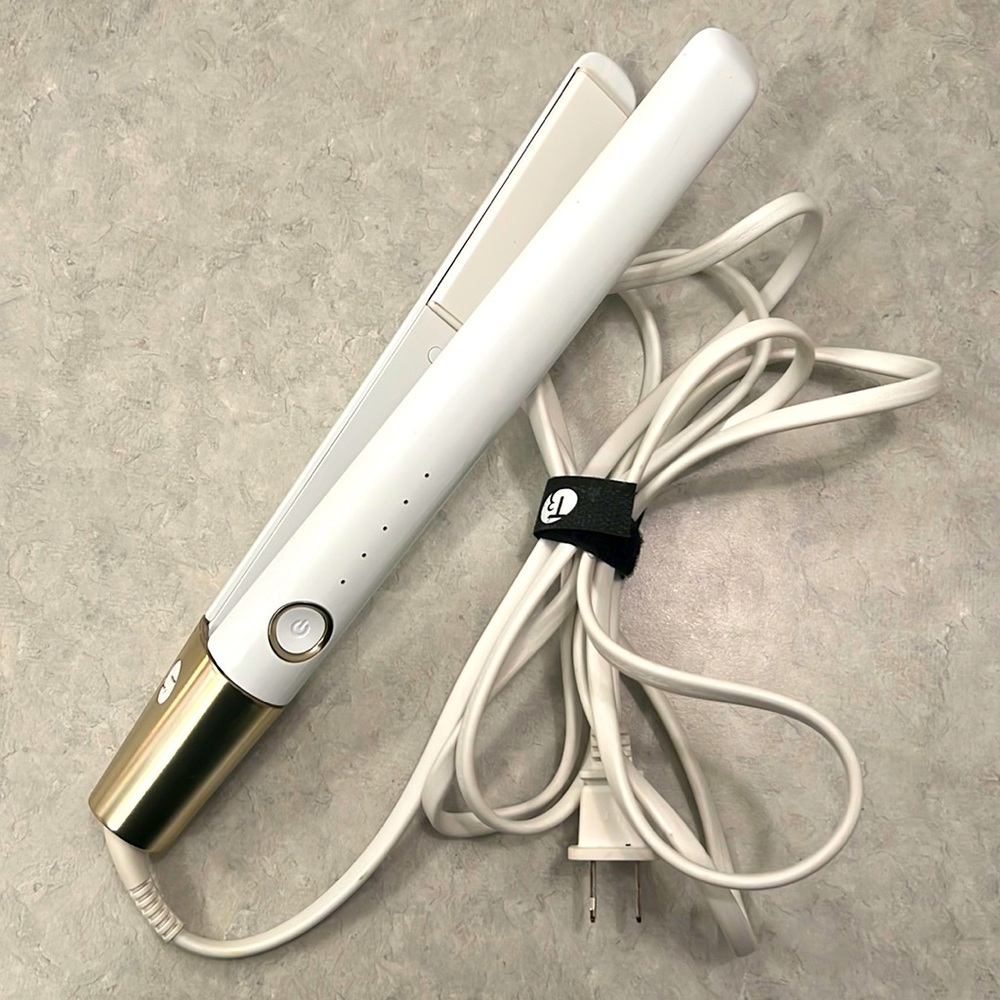 T3 Single Pass Flat Iron Hair Straightener